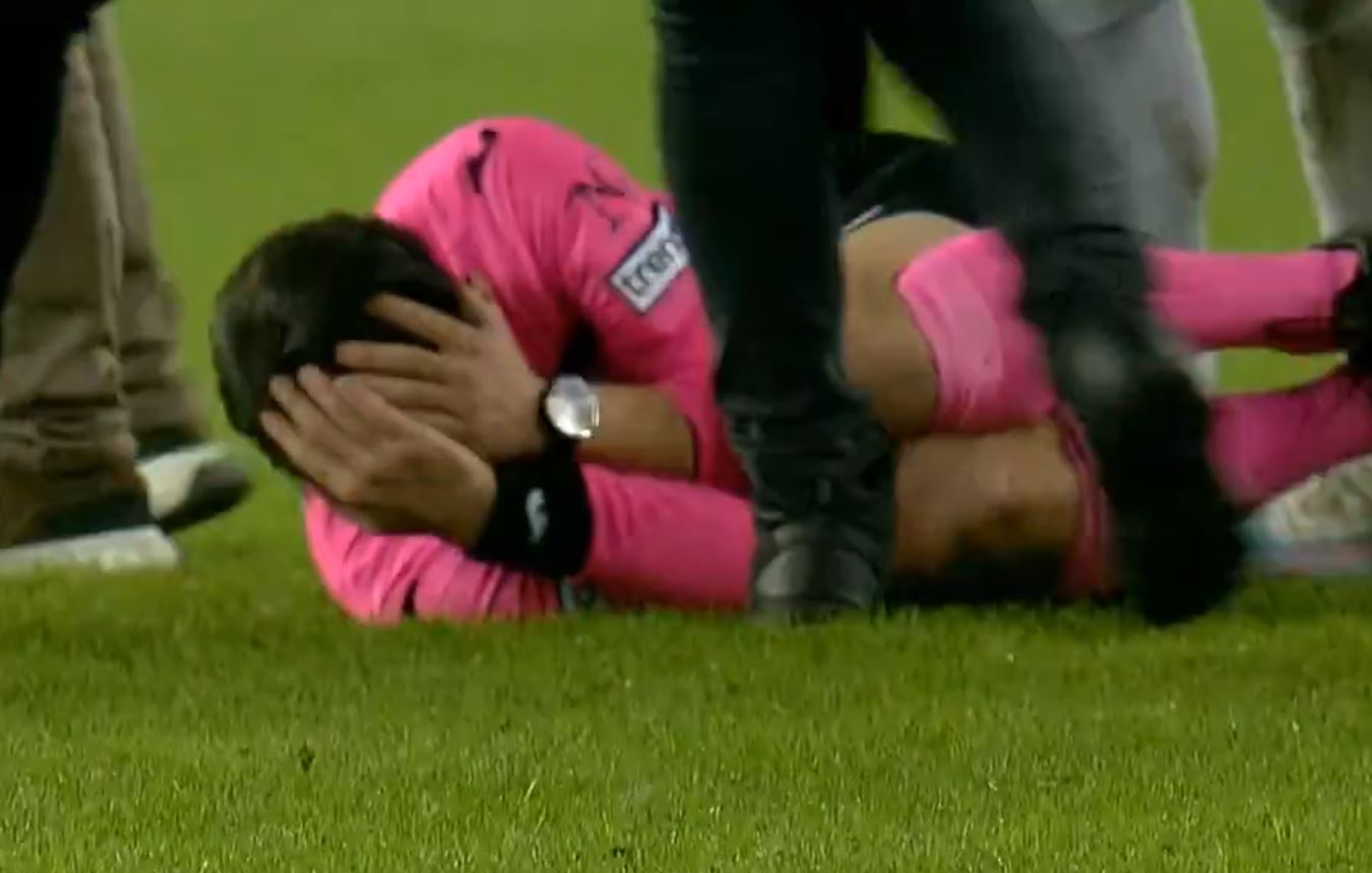 Voorzitter Turkse voetbalclub Ankaragücü slaat scheidsrechter neer