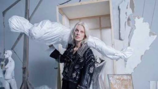 Storm van kritiek na foto's van Zara met mannequins in lakens