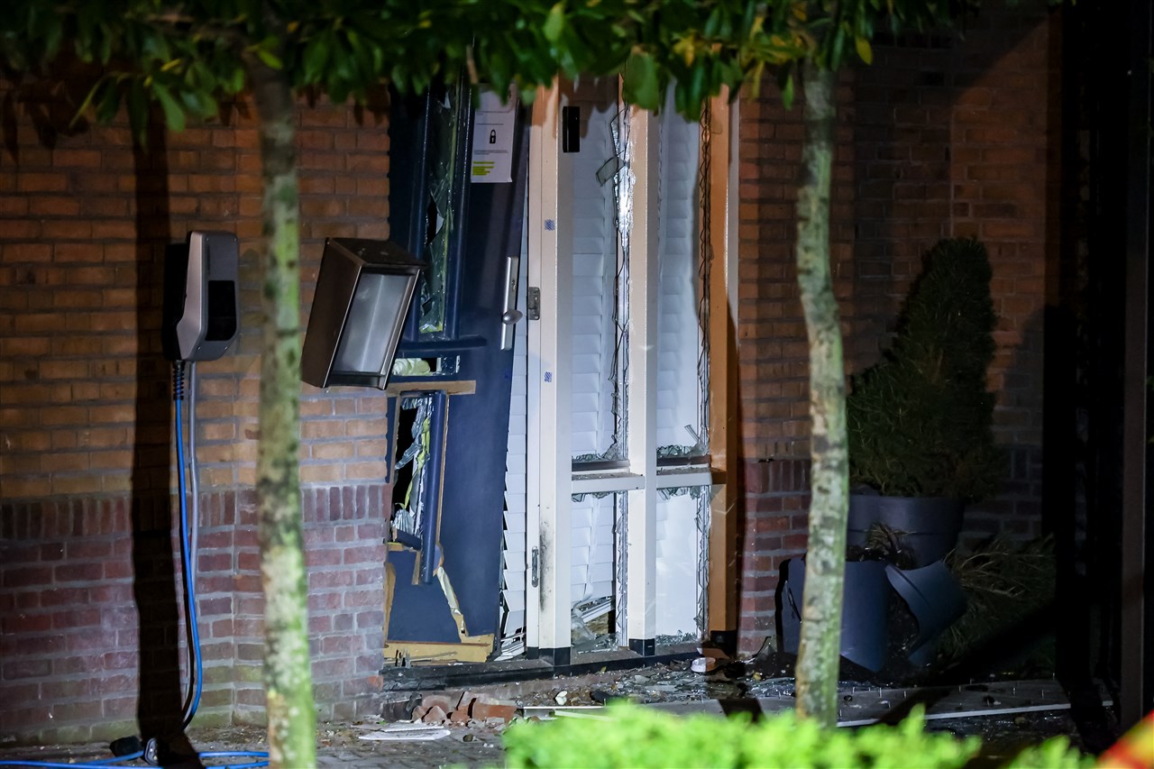 Zes explosies bij loodgieter Vlaardingen, buurtbewoners bang