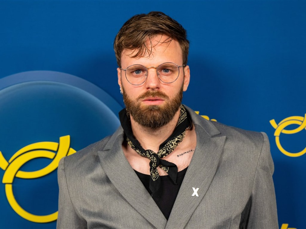 Over mijn lijk-kandidaat zet tatoeage bij Tim Hofman: 'Die kan dat'
