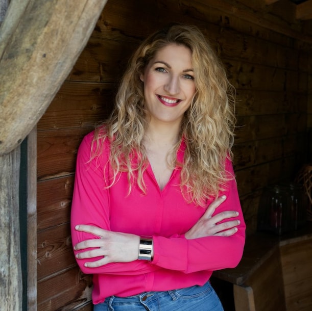 Onze expert: Eveline van de Waterlaat is diëtist en dieetpsycholoog. Ze schreef het boek 'Nu afvallen en nooit meer aankomen' en ook werkt ze als coach en spreker.