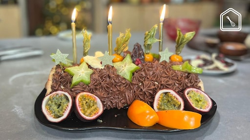 Bûche de Noël: Kerststam met vanille, chocolade, cranberries en sinaasappeljam