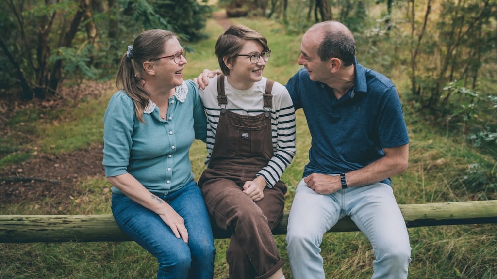 Lauren met haar moeder en stiefvader.