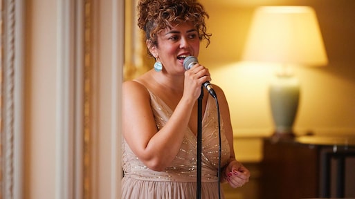 Mindy wil haar eigen muziek op haar afscheid laten horen: 'Voor mijn gezin'