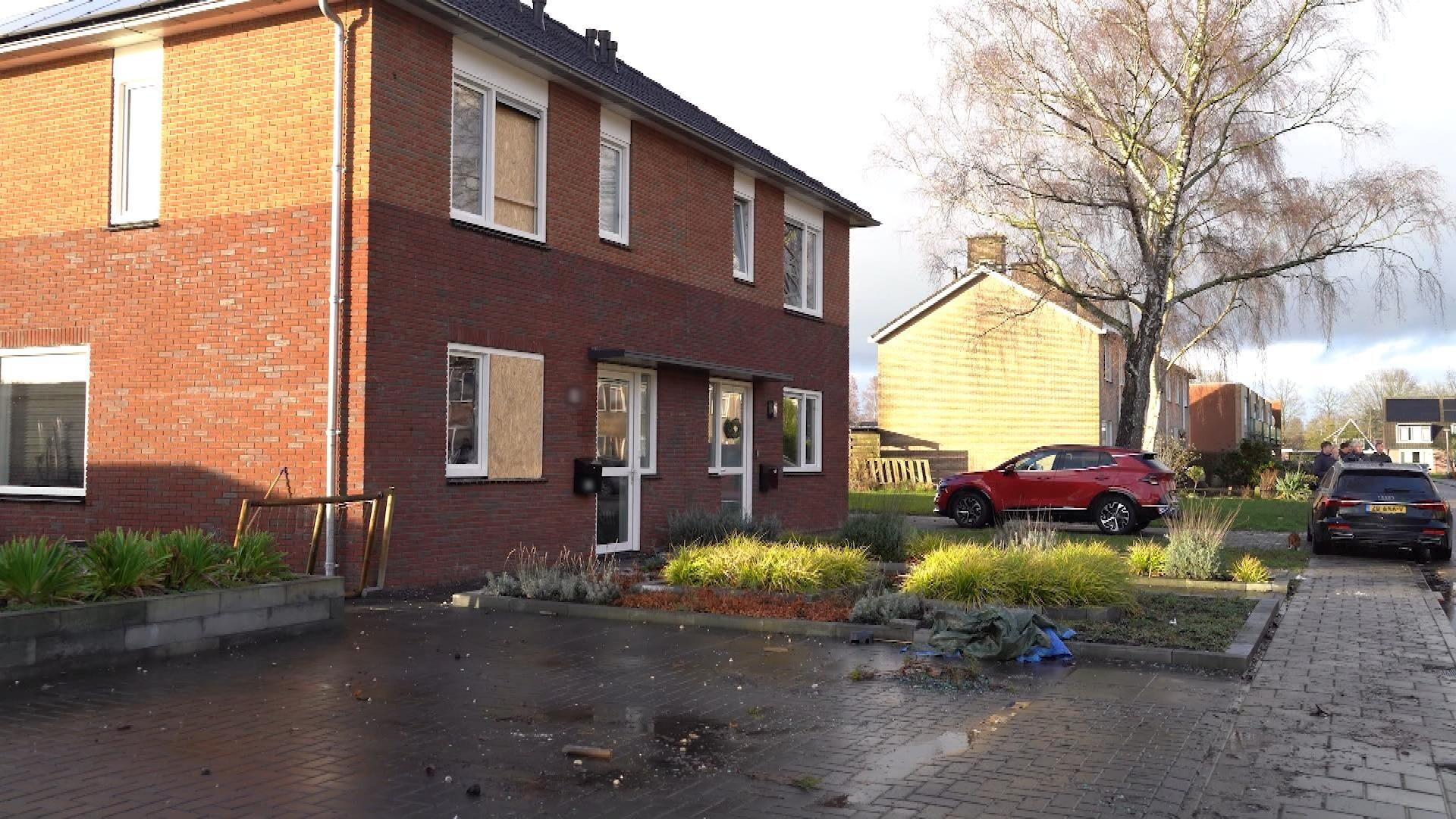 Gerda's huis verwoest door vuurwerkbom: 'Alsof een raket ons huis in vloog'