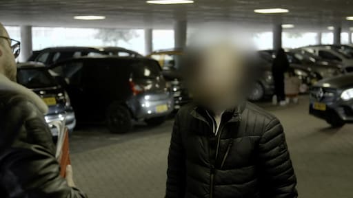 Gevangenismuren houden Ashleys stalker niet tegen in Zeeman Confronteert
