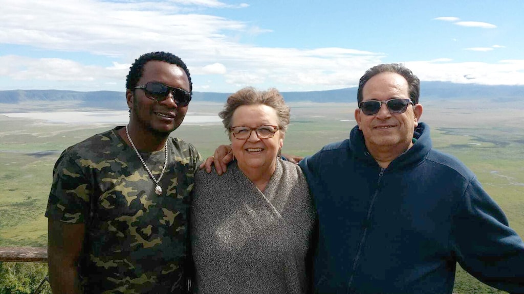 Lieneke (64) wilde samen oud worden in Tanzania, nu gaat ze alleen: 'Ik leef nu ónze droom'