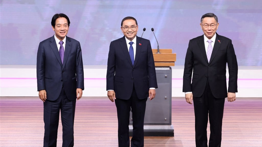 Lijsttrekkers Lai Ching-te (DPP), Hou Yu-ih (KMT) en Ko Wen-je (TPP) tijdens een verkiezingsdebat in Taipei.
