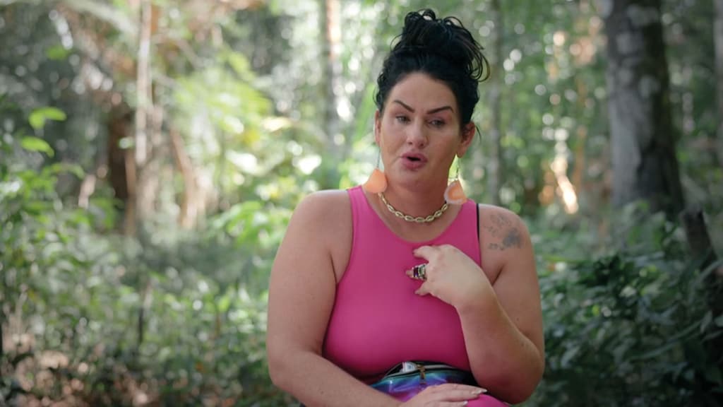 Echte Meisjes steken mes in rug van Louisa Janssen: 'Het wordt van me afgenomen'