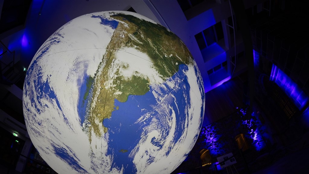 Slechte dag voor ruimtevaart: maanlander lekt brandstof, NASA stelt missies uit