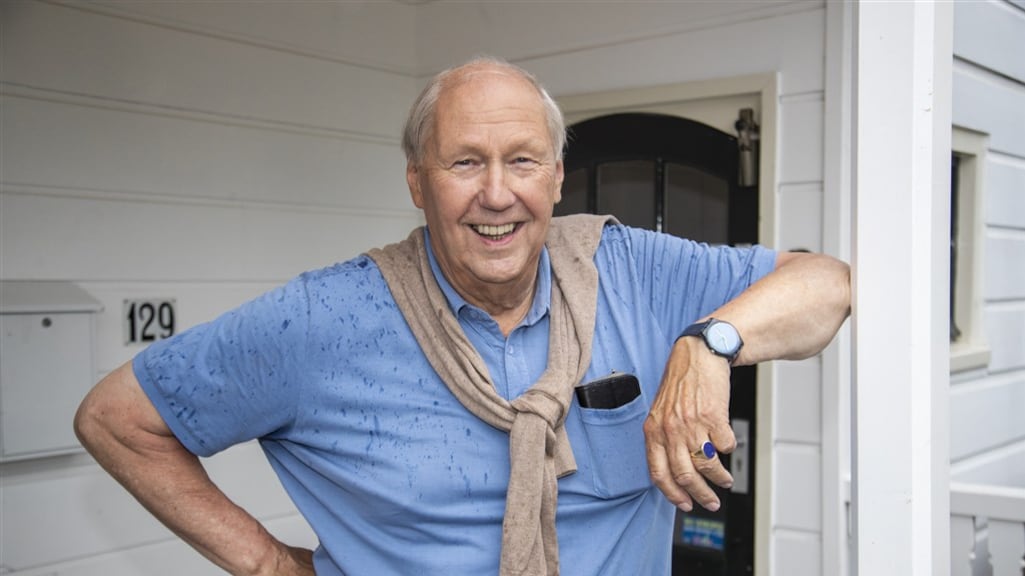 Ome Willem is verbaasd dat iedereen 'deze vuist op deze vuist' nog kent