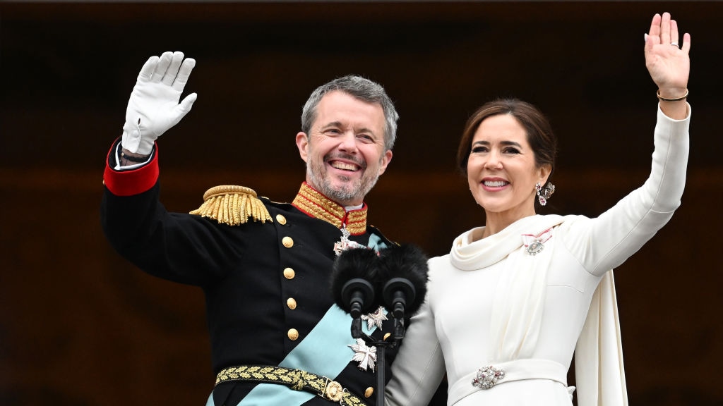 Deense koningin Margrethe afgetreden, zoon Frederik nu koning