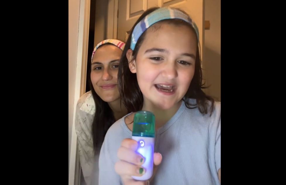 Huidproblemen tieners door skincare: experts bezorgd over trend op TikTok