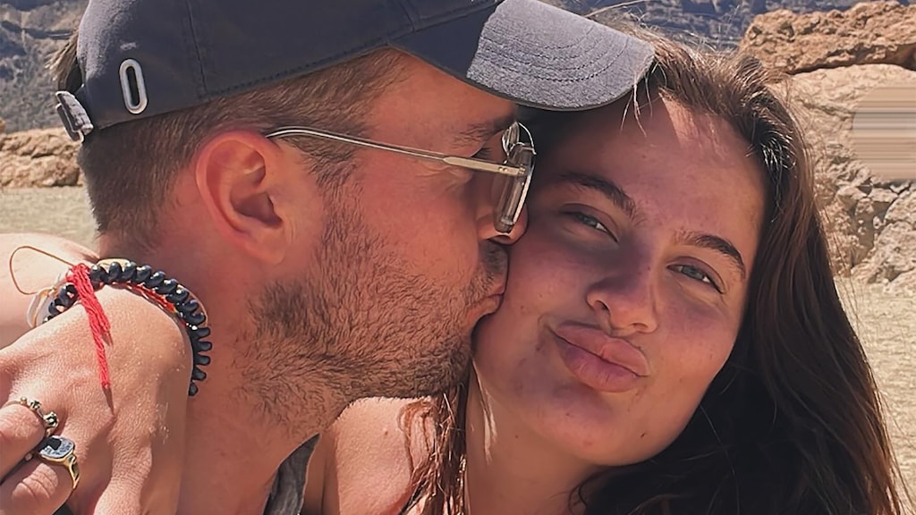 Saul en Amy Rose van Winter Vol Liefde genieten na van liefdestrip