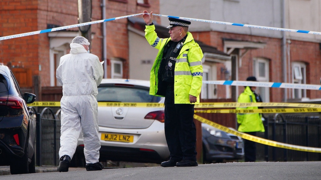 Twee tieners (15 en 16) doodgestoken op straat in Engeland