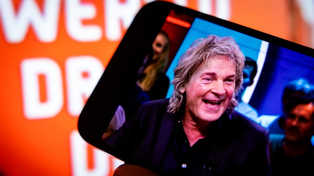 Van Nieuwkerk herhaalt excuses: 'Realiseer me meer dan ooit dat ik voorbeeldfunctie heb'