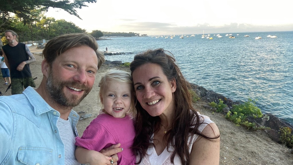 Hester Assen met haar gezin op vakantie in Frankrijk.