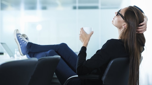 Famke wil nooit meer met een vriendin samenwerken: 'Lui en een flierefluiter'