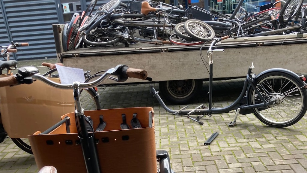 Gebroken frames bij de werkplaats van Babboe in Amersfoort.