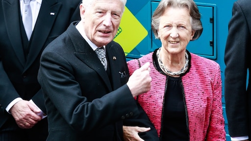 Samen uit het leven stappen, zoals Dries van Agt en 'zijn meisje', komt vaker voor