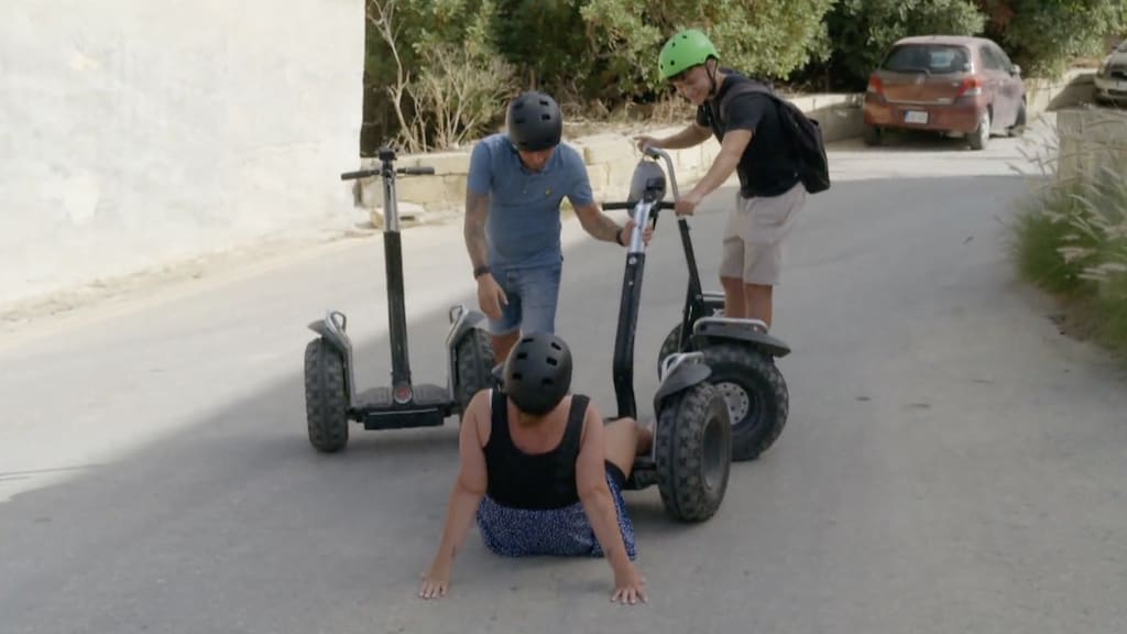 Jerney van Married at First Sight maakt lelijke val tijdens huwelijksreis op Malta