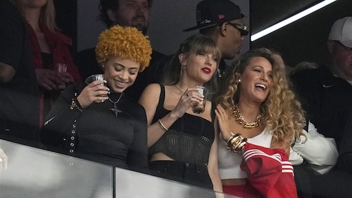 Super Bowl-uitje was eerste keer dat Blake Lively haar vier kinderen achterliet