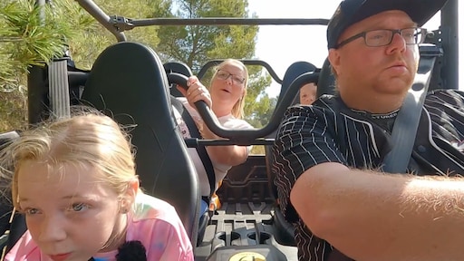 Familie Postma staat doodsangsten uit in Steenrijk, Straatarm: 'Echt niet normaal'