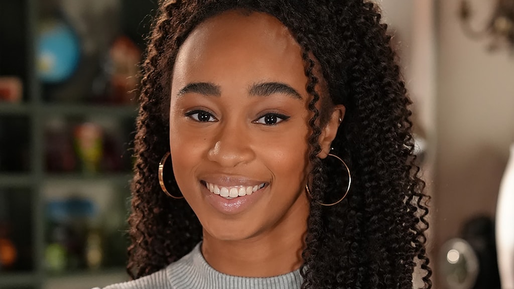 'Verlegen' Jada Blagrove geniet van spelen 'rebelse' Naomi in GTST