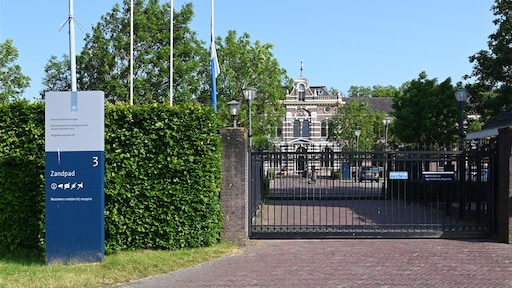 OM vervolgt drie bewakers Nieuwersluis voor aanranding en verkrachting