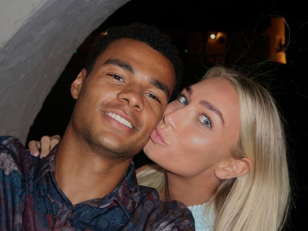 Voetballer Cody Gakpo en vriendin Noa verwachten tweede kind: 'Ons gezin groeit'