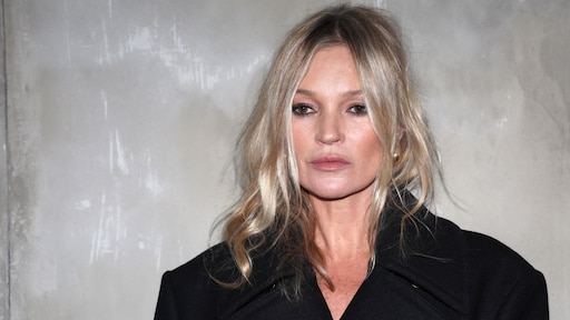 Mensen zijn in shock door dubbelganger Kate Moss op catwalk