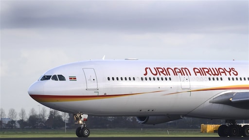 Surinaamse politie vindt 600 kilo cocaïne in vliegtuig met bestemming Schiphol