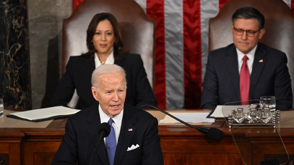 Biden staat in 'troonrede' lang stil bij Oekraïne en NAVO