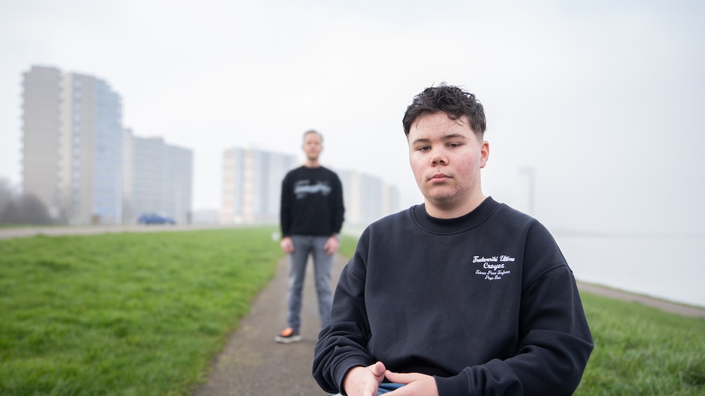 'Kk-mooie schoenen', Devano (18) heeft tumor en is schelden met kanker zat