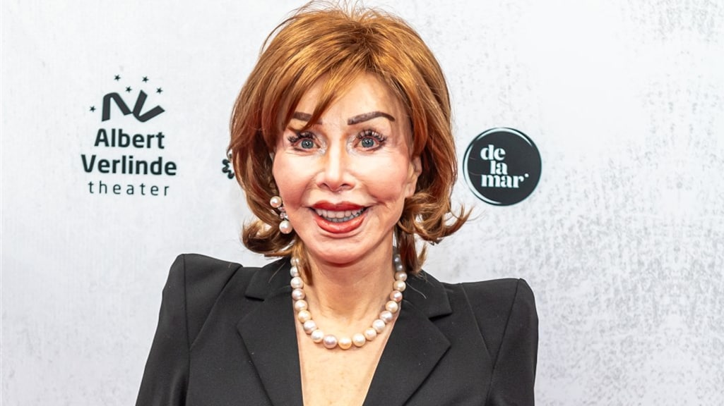 Marijke Helwegen vol zelfspot over getril: 'Kan er hard om lachen'