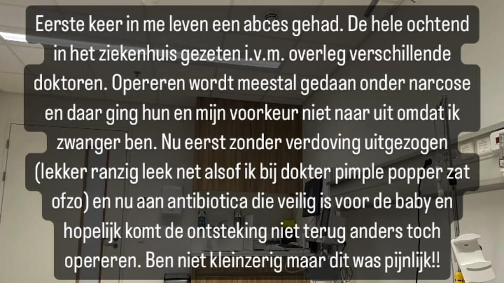 Kelly Heruer naar het ziekenhuis