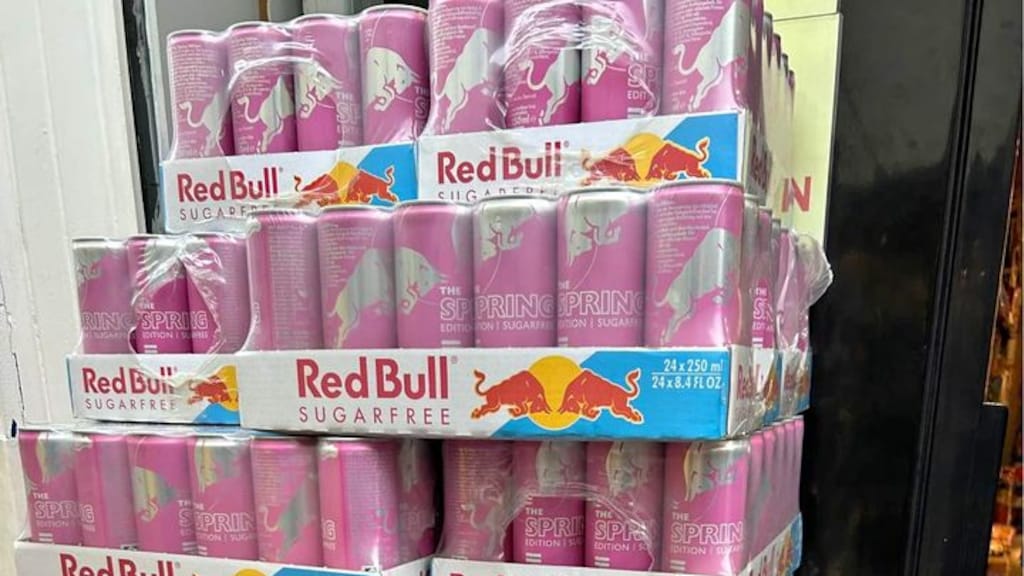 Geen statiegeld op populaire roze Red Bull, importeurs strafbaar
