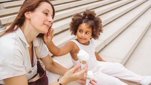 Yfke is jaloers op de bonusmoeder van dochter: 'Vind hun band ingewikkeld'