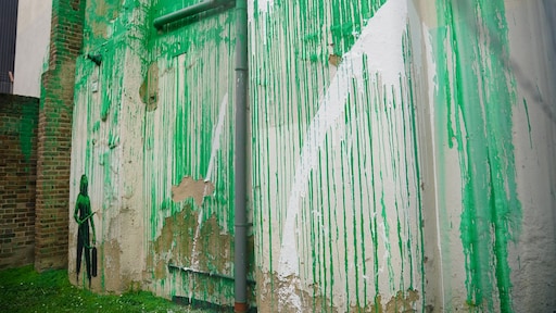 Nieuw kunstwerk Banksy besmeurd met witte verf