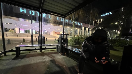 Undercover in hotel: dure oplossing, maar geen luxe voor asielzoekers