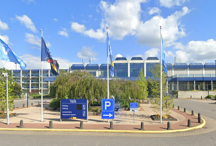Het Van der Valk-hotel bij Schiphol.