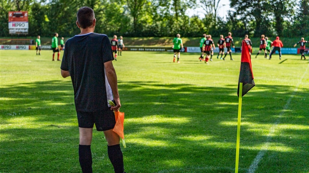 'Na de wedstrijd krijg je klappen', zeggen zelfs voetbalstertjes van 12