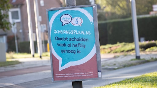 Man die door eigen vrouw werd ontslagen eist 100.000 euro vertrekpremie