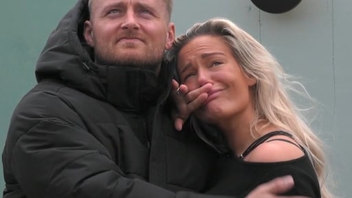 Ashley haalt troost uit vliegtuigje na gebarsten bom in Big Brother