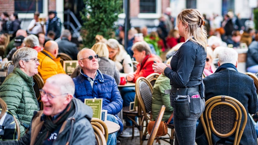 Mooi voor werknemers: lonen zijn ook in eerste maanden 2024 hard gestegen