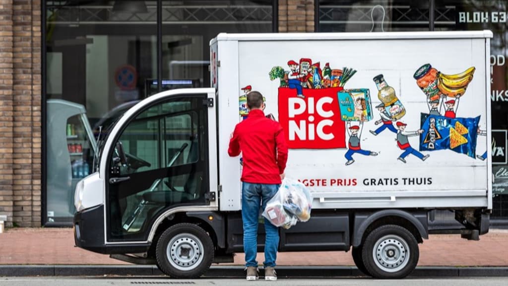Picnic n'est pas tenu d'adhérer à la convention collective des supermarchés et magasins « normaux », déclare le ministre