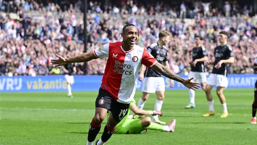 Totale afgang voor Ajax tegen Feyenoord, grootste nederlaag in eredivisie ooit