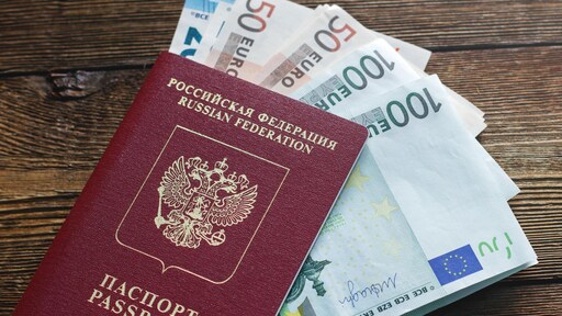 Spanje sluit laatste achterdeurtje naar de EU voor rijke Russen en Chinezen