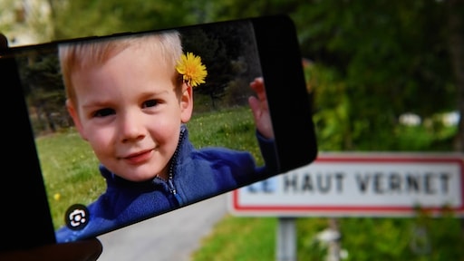 Il vagabondo che ha trovato il teschio di Emil (2), lo ha portato a casa | Notizie RTL Il vagabondo che ha trovato il teschio di Emil (2), lo ha portato a casa | Notizie RTL