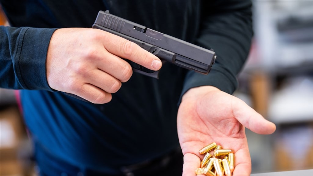 Vrouw eist geld voor niet-uitgevoerde moord terug